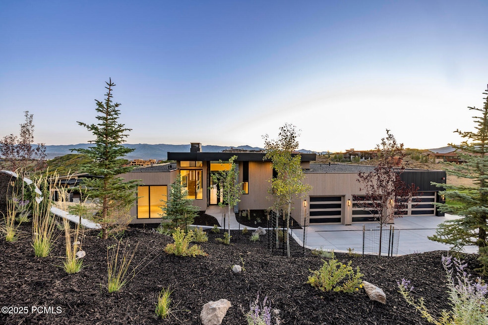 For Sale $9,200,000 • Co-Listing Agent