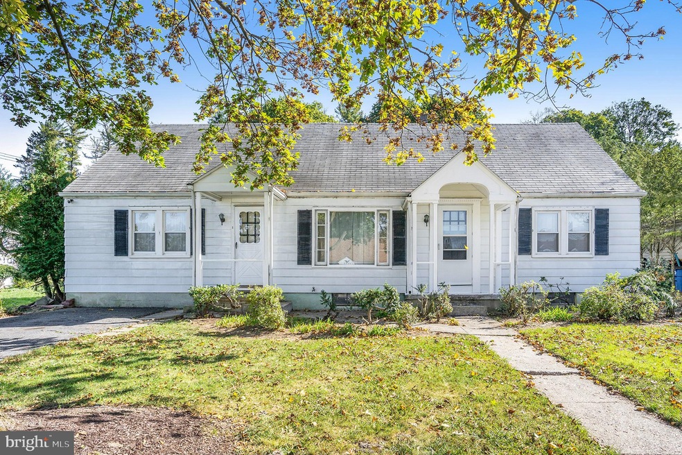 3035 Elm Rd, Reading, PA 19605 - photo 1