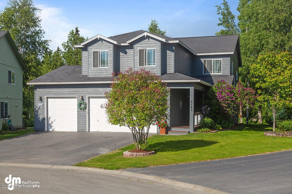 Exterior_DMD_9710-SMALL