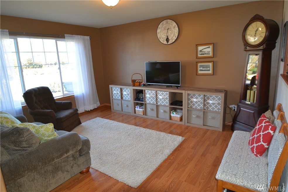 15827 Yelm Terra Way SE, Yelm, WA 98597 - photo 1