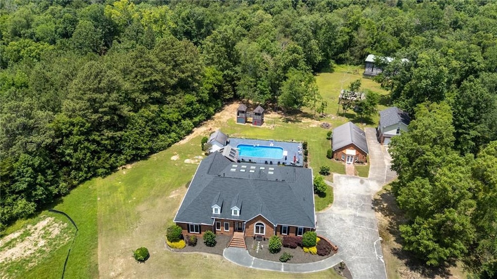 104 Aspen Dr NE, Calhoun, GA 30701 - photo 1