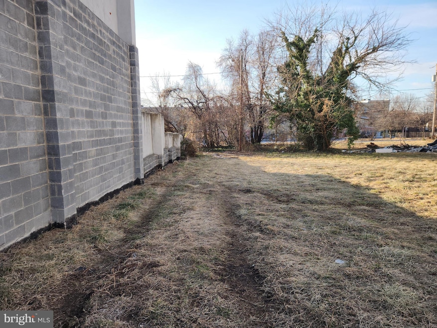 1515 W Lexington St, Baltimore, MD 21223 - photo 1