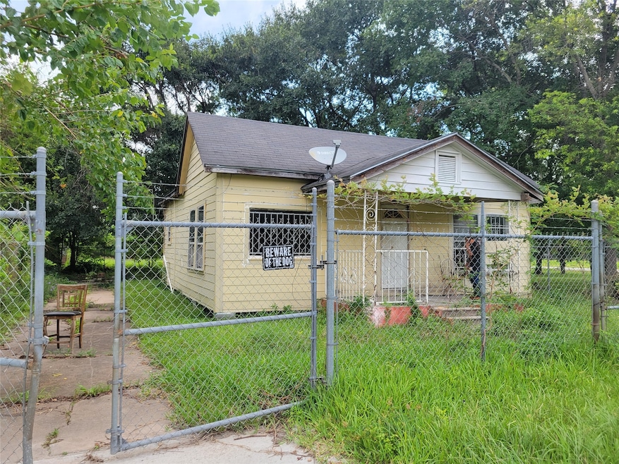 3125 Cactus St, Houston, TX 77026 - photo 1
