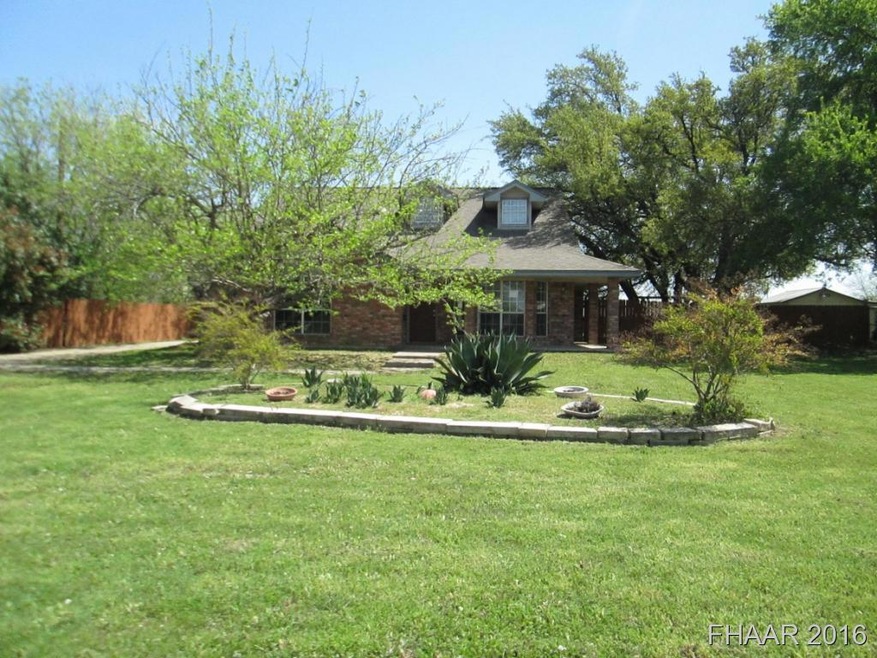 114 Wolf Rd, Copperas Cove, TX 76522 - photo 1