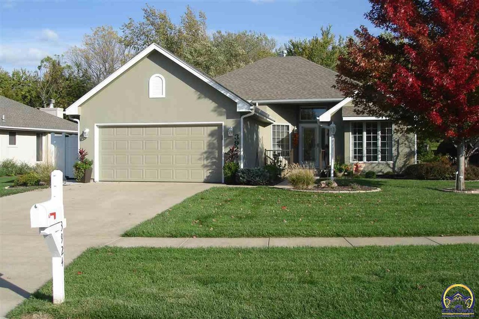 3924 SW Stonybrook Dr, Topeka, KS 66610 - photo 1