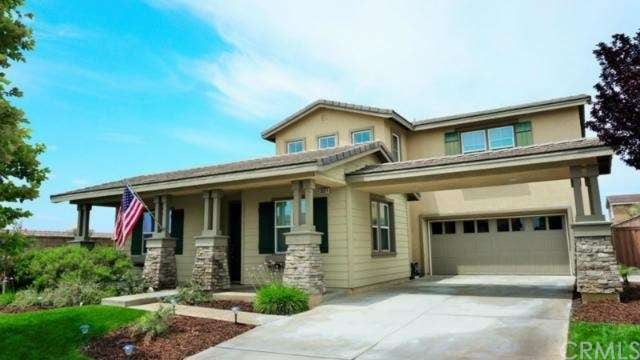 Gorgeous Valdemosa Home with Great Curb Appeal