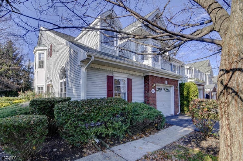 212 Amethyst Way, Franklin Park, NJ 08823 - photo 1