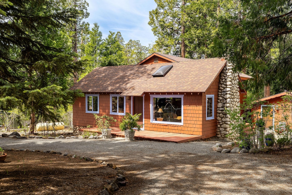 For Sale $775,000 • Co-Listing Agent