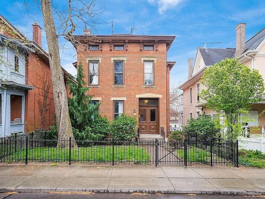 41 King Ave unit C, Columbus, OH 43201 - photo 1