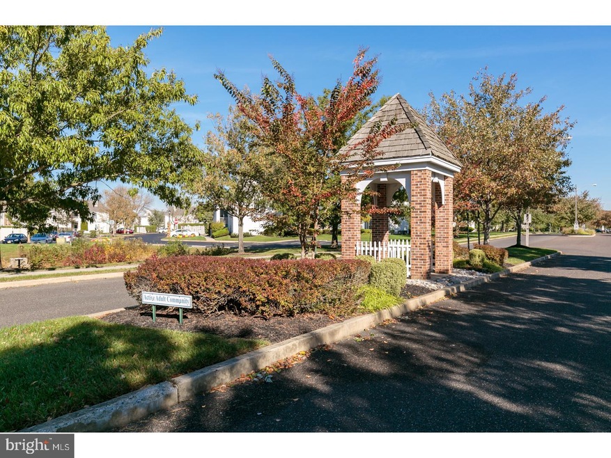 717 Chickory Dr, Mount Laurel, NJ 08054 - photo 1