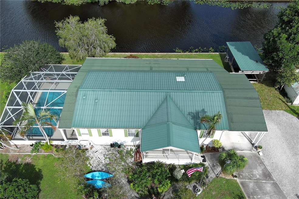 1118 Trout St, Okeechobee, FL 34974 - photo 1