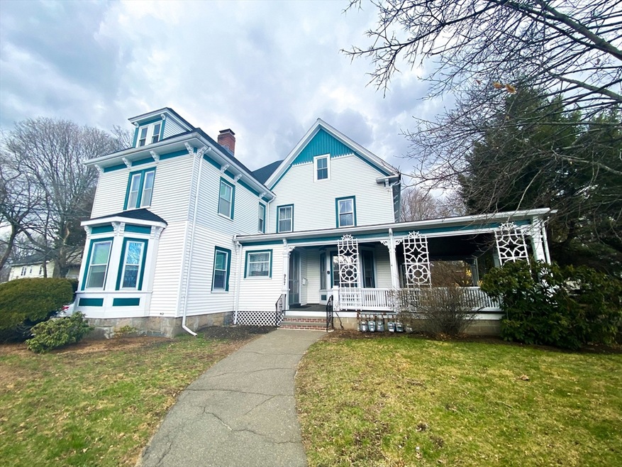 957 Washington St unit 2, Newtonville, MA 02460 - photo 1