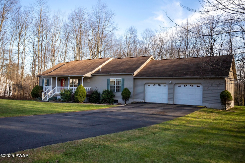 121 Meadowbrook Dr, Moscow, PA 18444 - photo 1