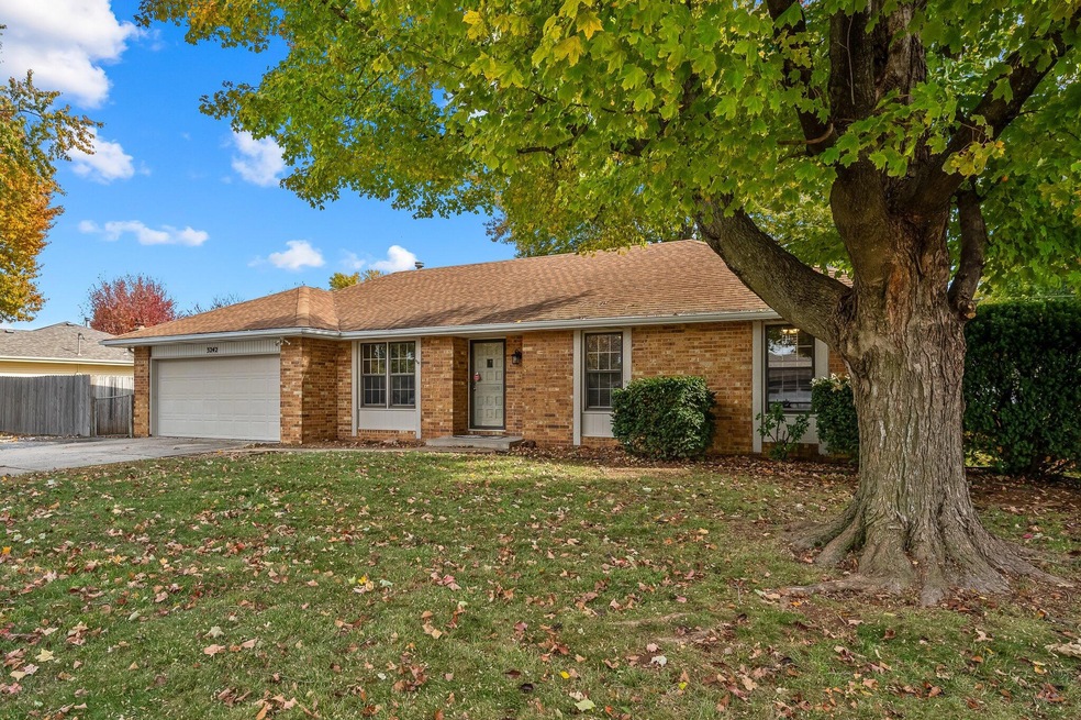 3242 S Kimbrough Ave, Springfield, MO 65807 MLS 60256515