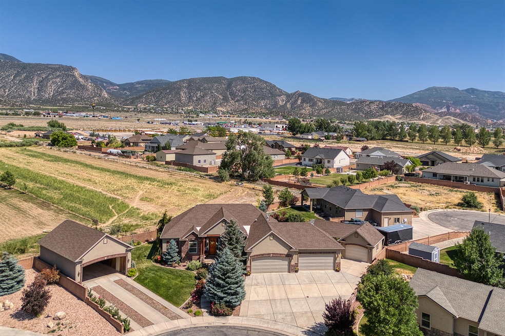 63 W 2875 Cir N unit Circle, Cedar City, UT 84721 - photo 1