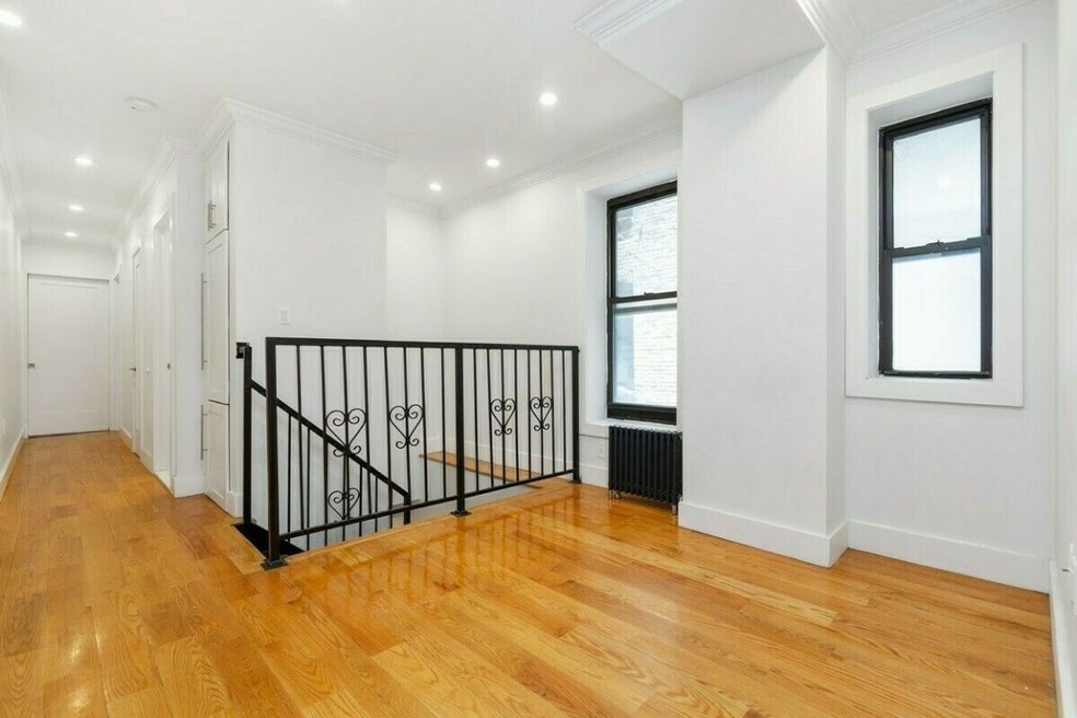 409 E 84th St unit 2, New York, NY 10028 - photo 1