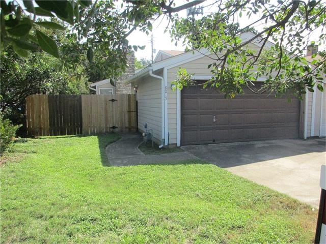 8015 Parliament has private detached garage and en