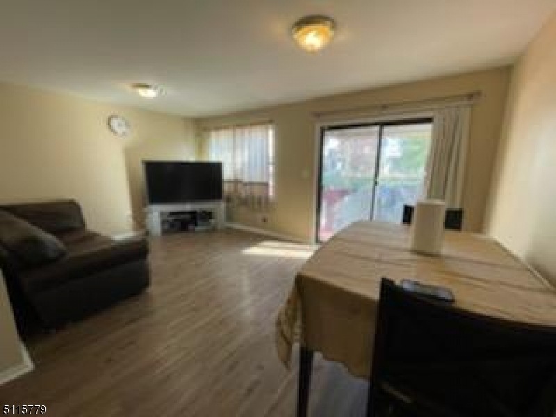 292 Pershing Ave, Carteret, NJ 07008 - photo 1