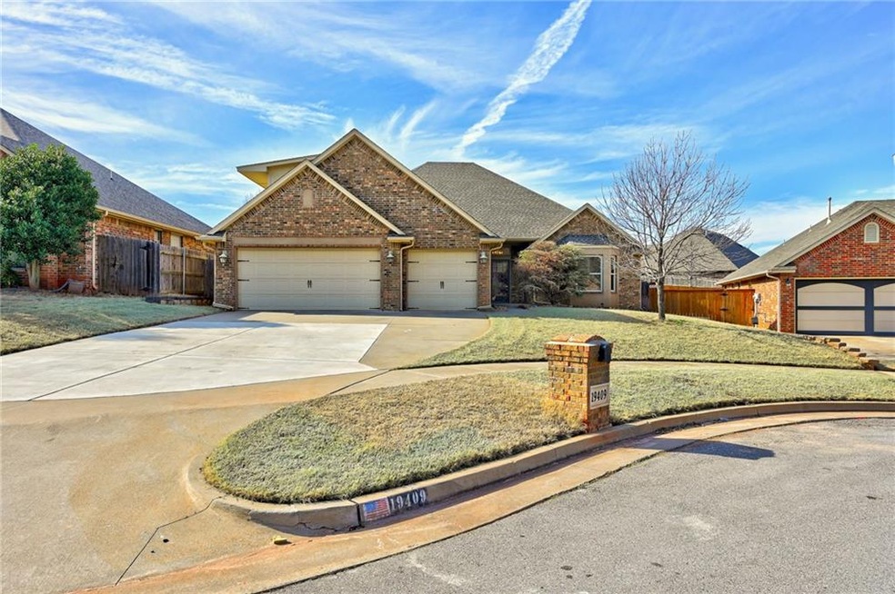 19409 Stone Cress Ct, Edmond, OK 73012 - photo 1