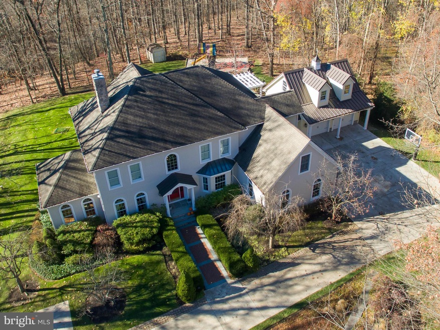 17 Hillsyde Ct, Cockeysville, MD 21030 - photo 1