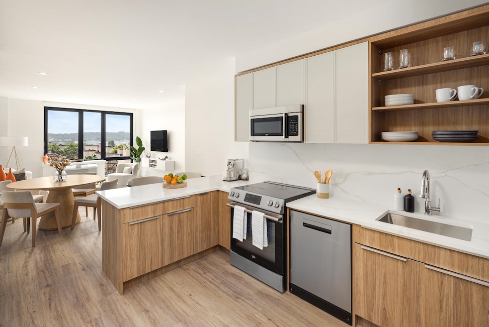 285 Broadway unit 506, Bayonne, NJ 07002 - photo 1