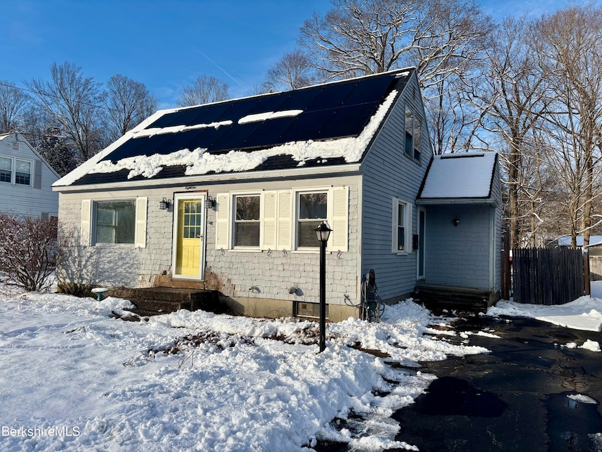 18 Chestnut St, Dalton, MA 01226 - photo 1