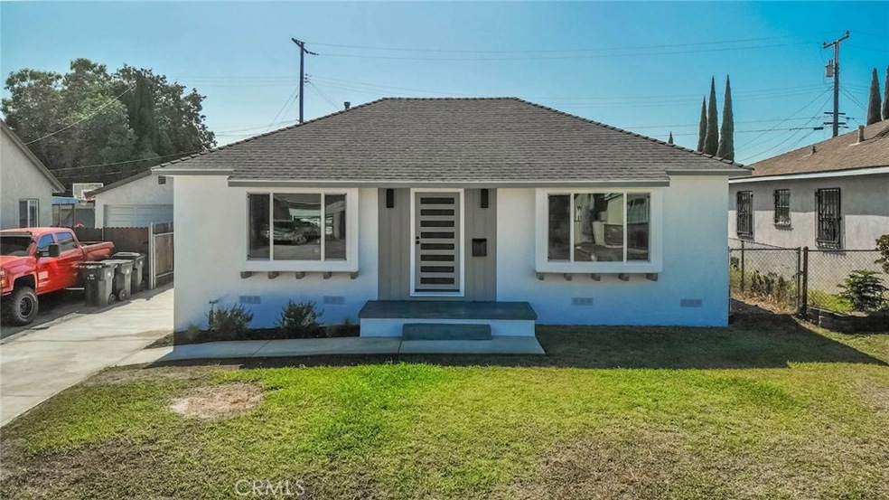 1122 E 124th St, Los Angeles, CA 90059 - photo 1