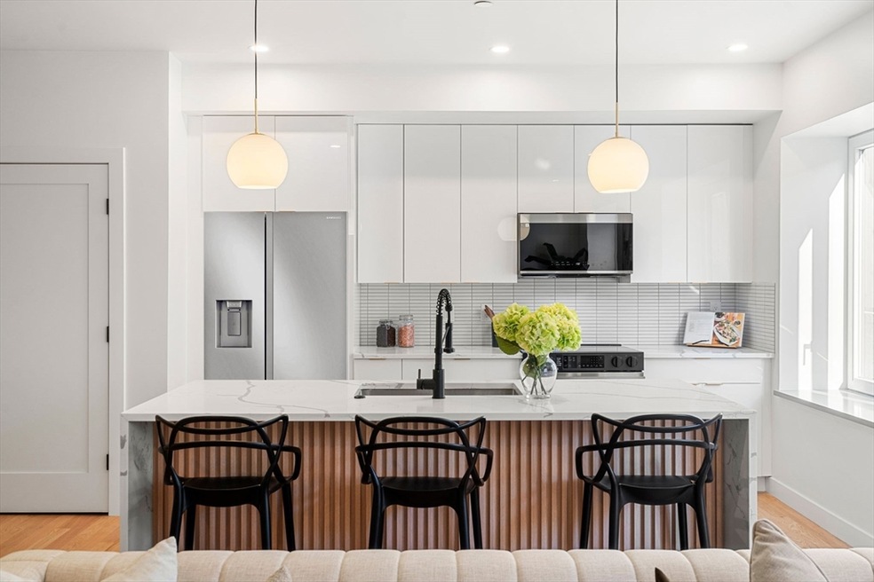 122 Washington St unit 24, Weymouth, MA 02188 - photo 1