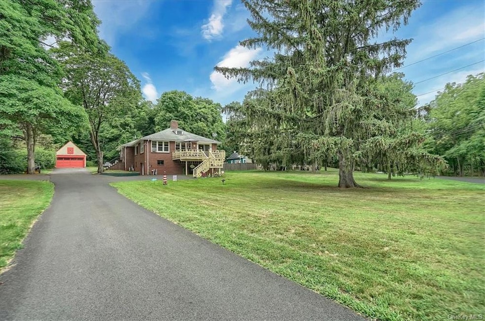 3 Lake Rd, Suffern, NY 10901 - photo 1