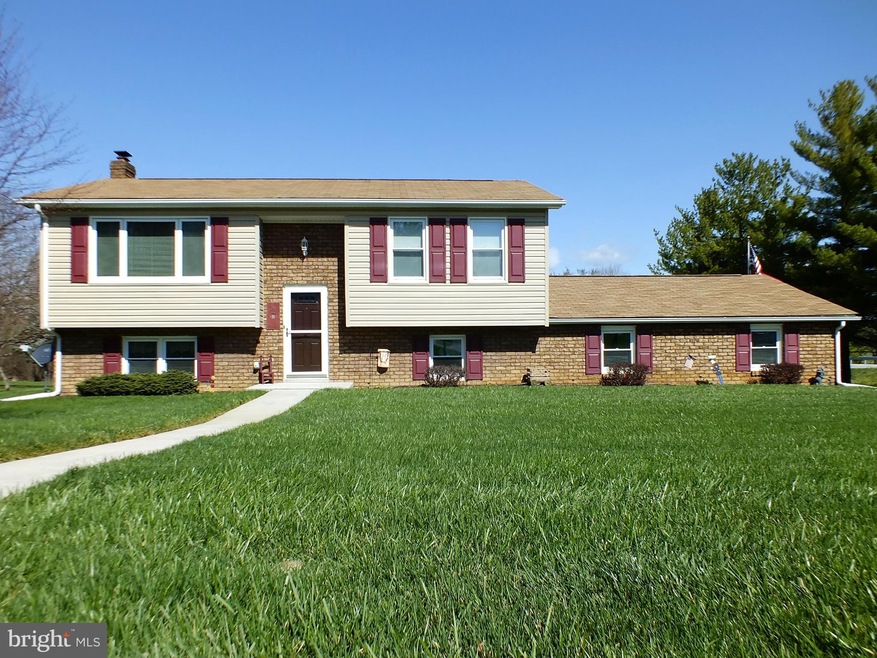 2928 Michelle Rd, Manchester, MD 21102 - photo 1