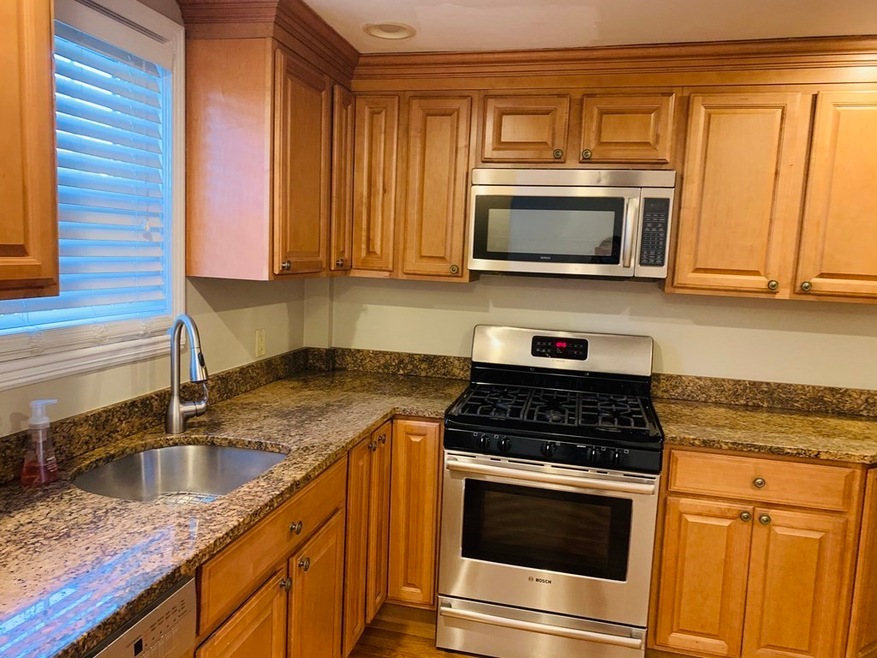 206A Quincy Shore Dr, Quincy, MA 02171 - photo 1