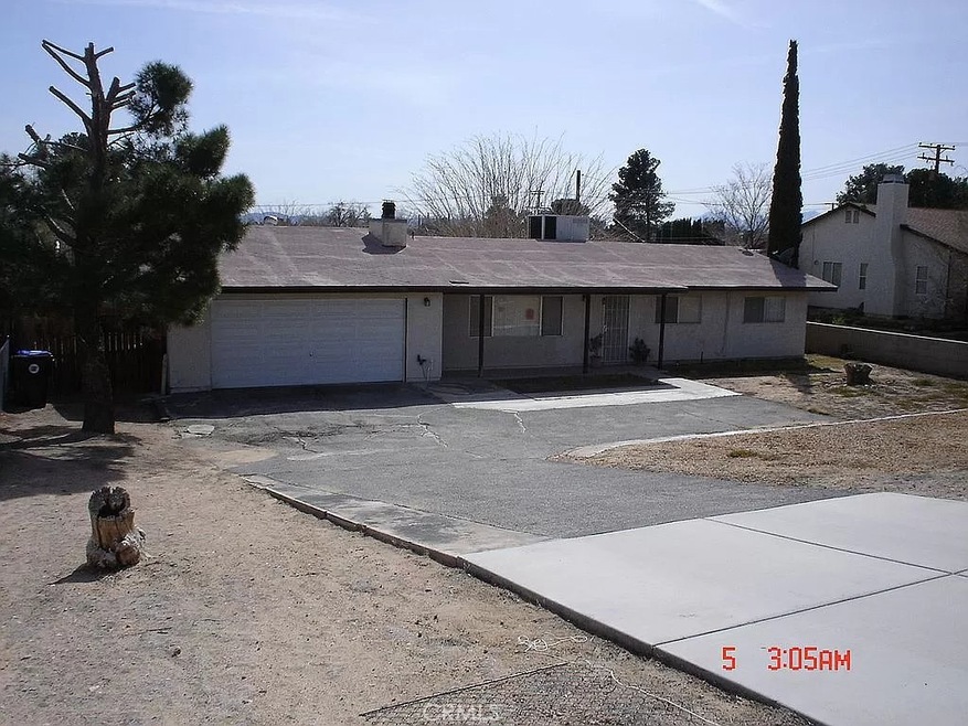 16185 Molino Dr, Victorville, CA 92395 - photo 1