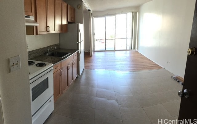 Kapiolani Manor unit 518, Honolulu, HI 96814 - photo 1