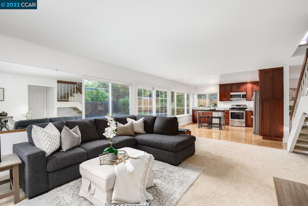 Sold $1,410,000 • Co-Listing Agent