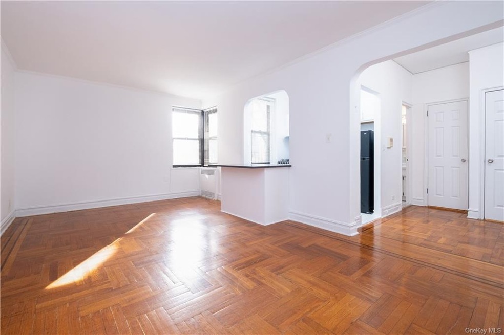 2962 Decatur Ave unit 1J, Bronx, NY 10458 - photo 1