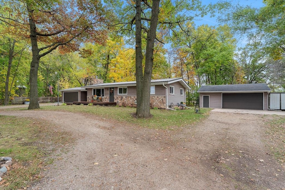 2104 Springbrook Rd, Omro, WI 54963 MLS 50282841