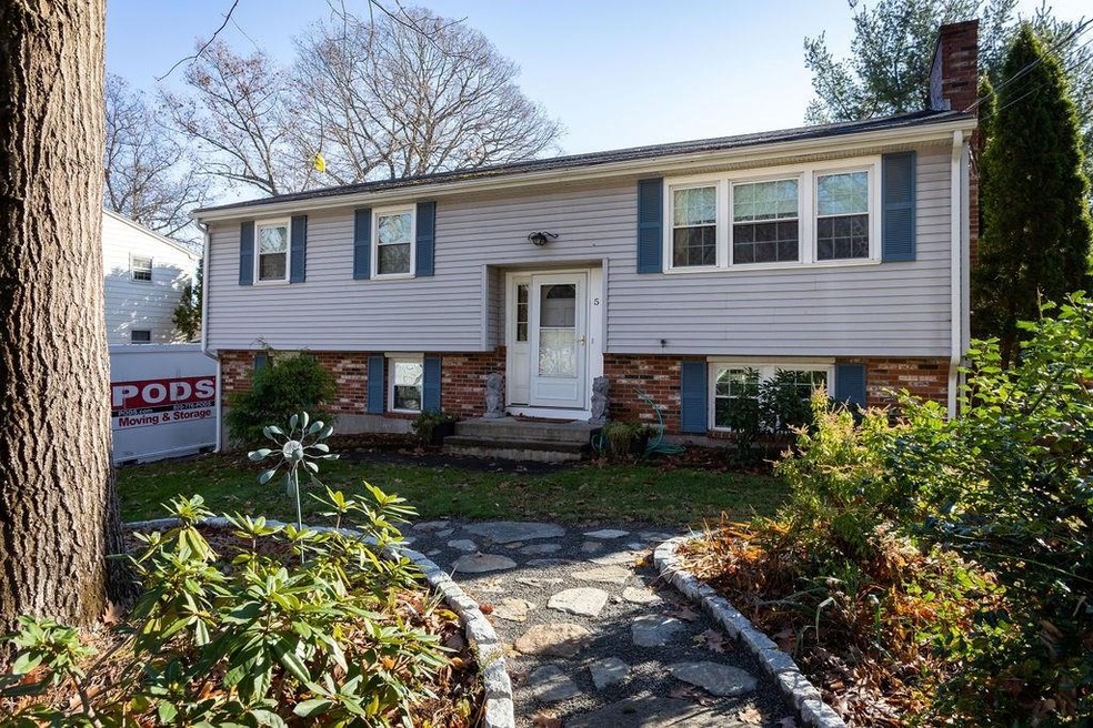 5 Boston Dr, Shrewsbury, MA 01545 - photo 1