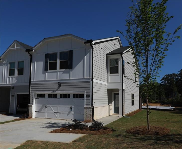 5423 Plain Field Ln, Lilburn, GA 30047 - photo 1
