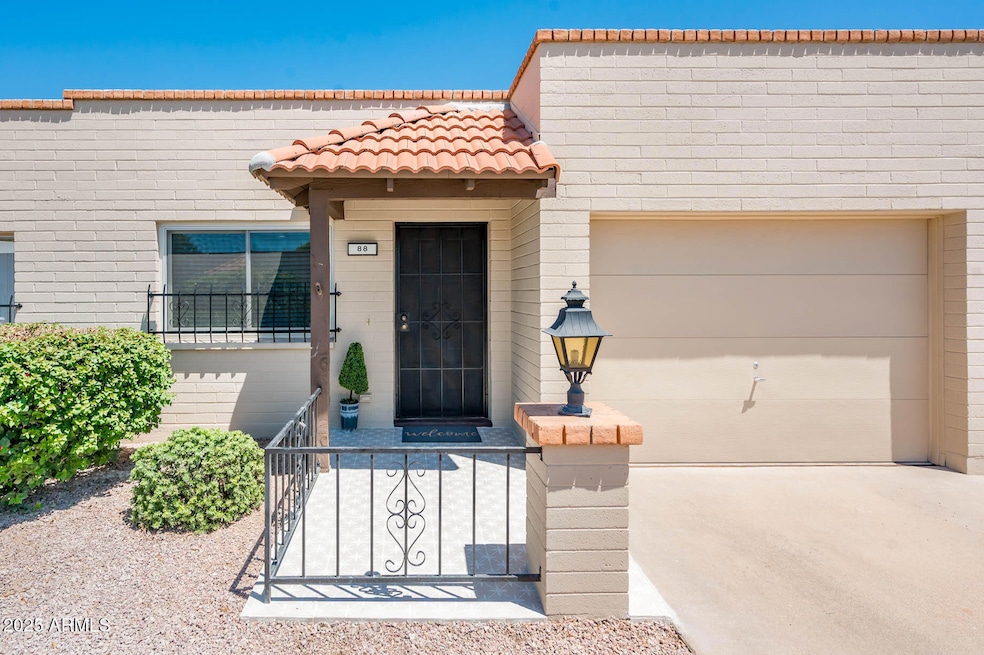 440 S Parkcrest unit 88, Mesa, AZ 85206 - photo 1