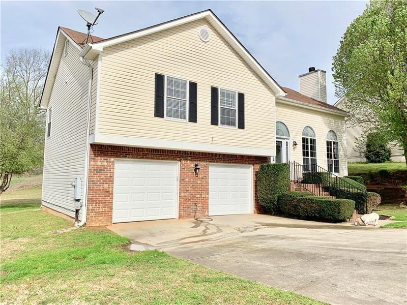 5496 Riverchase Dr, Flowery Branch, GA 30542 - photo 1