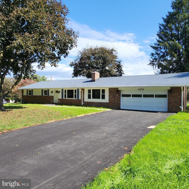 5523 Strawbridge Terrace, Sykesville, MD 21784 - photo 1