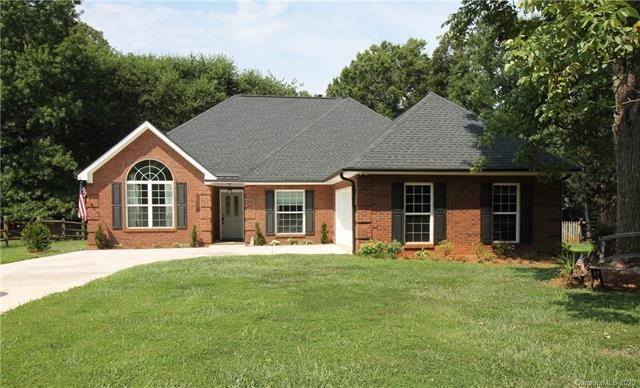 12519 Moores Mill Rd, Huntersville, NC 28078 - photo 1