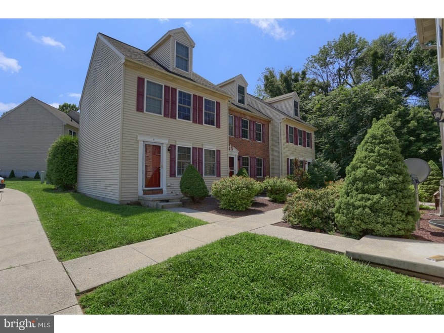 9 Weiser Ct unit 9, Womelsdorf, PA 19567 - photo 1