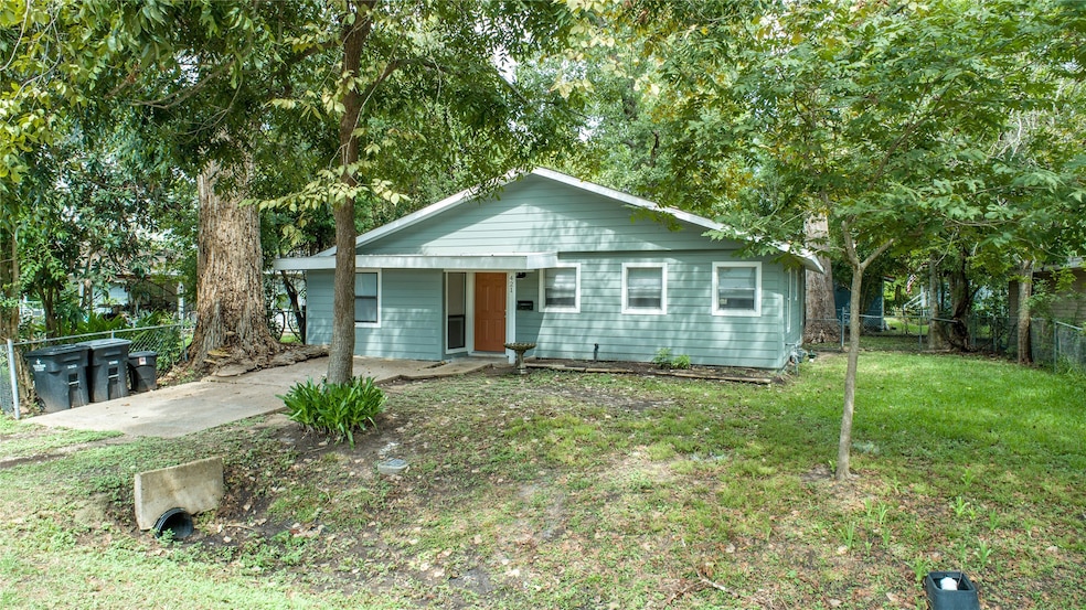421 East Park St., Alvin