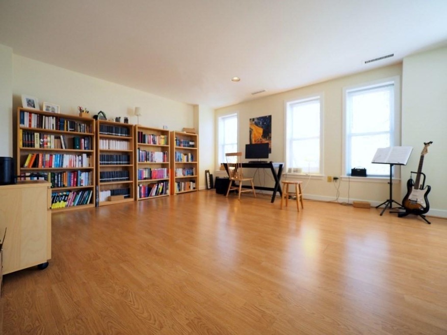 2 Chestnut St unit 32, Cambridge, MA 02139 - photo 1