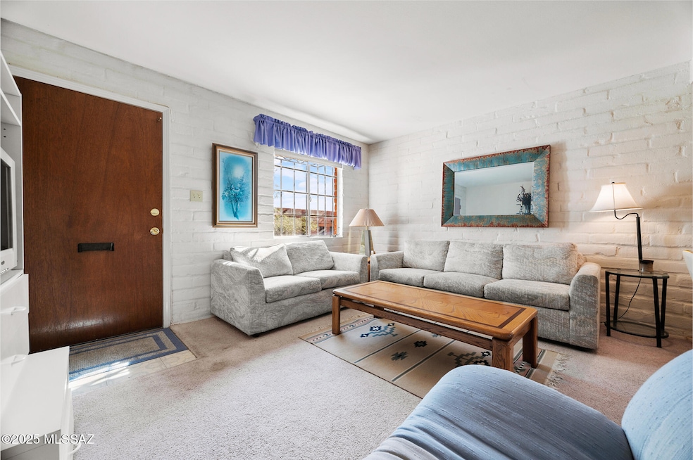 222 S Paseo Quinta unit A, Green Valley, AZ 85614 - photo 1