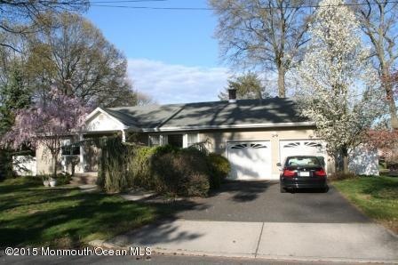 233 Pinecrest Rd, Oakhurst, NJ 07755 - photo 1