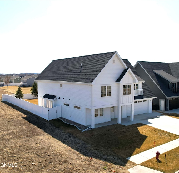 For Sale $639,500 • Co-Listing Agent