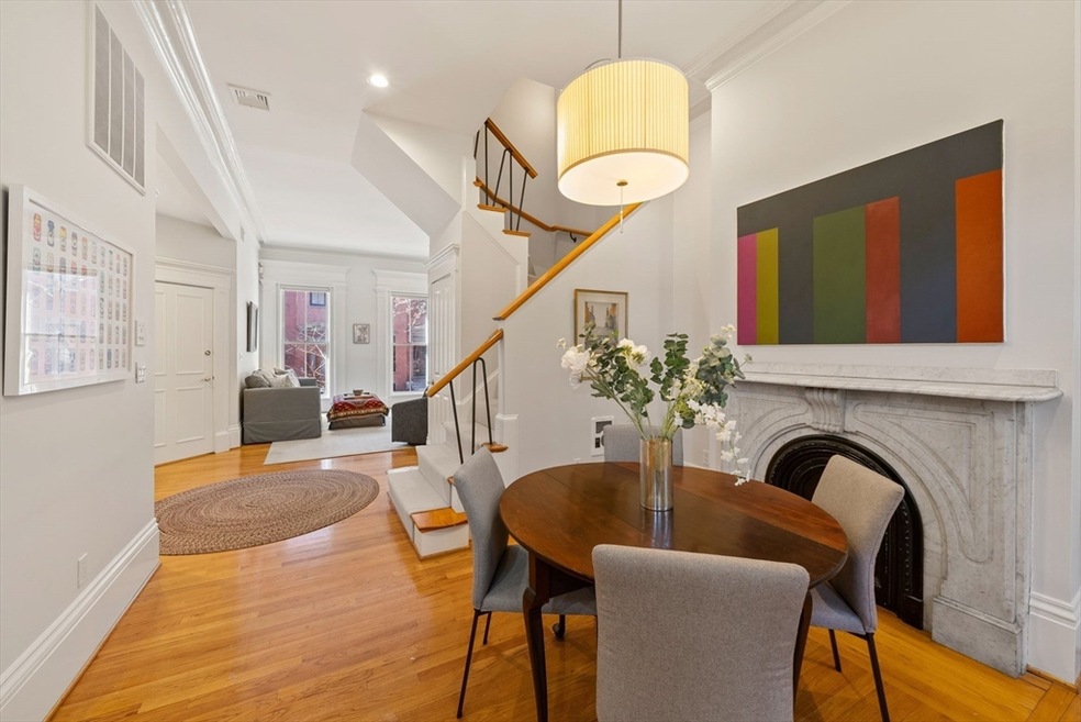 Sold $1,695,000 • Co-Listing Agent