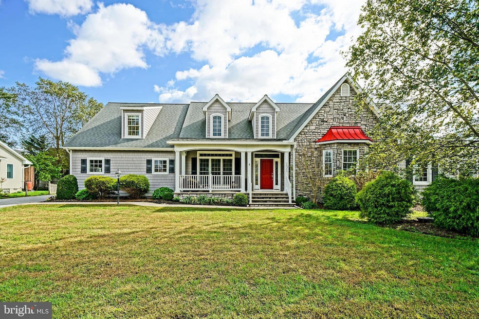 For Sale $949,900 • Co-Listing Agent